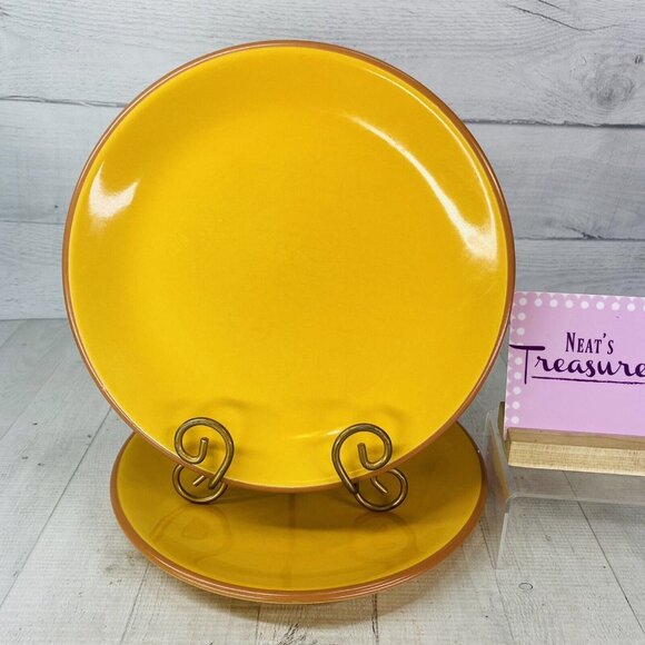 Bobby Flat YELLOW Undecorated Coupe Tan Trim Stoneware Dinner Plates Set of 2